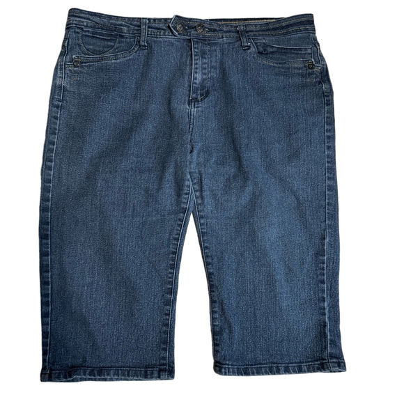 I.Q. & Company Women’s Dark Wash Denim Capris Size 14 - Picture 1 of 9